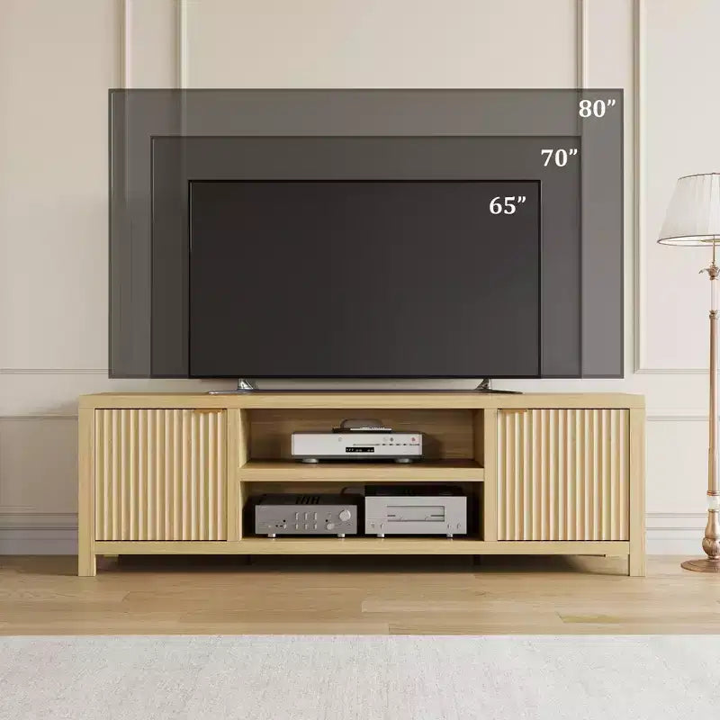 Meuble TV cannelé pour 80 pouces, Meuble TV moderne avec rangement, Console multimédia en bois avec porte et poignée cannelées