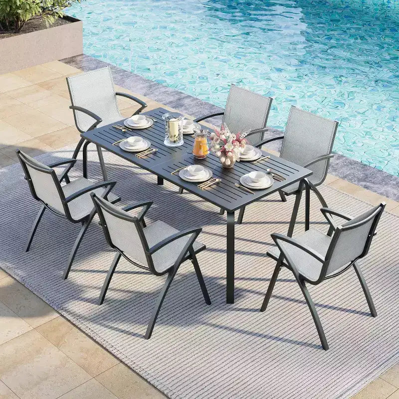 Table de salle à manger d'extérieur moderne 71 avec trou pour parasol, conception résistante aux intempéries et à la rouille pour les restaurants, les arrière-cours, les bords de piscine