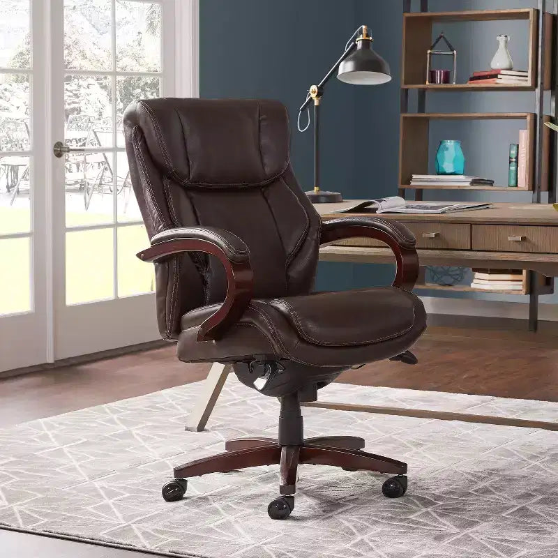 Chaise de bureau exécutive Coffee : fauteuil inclinable pivotant rembourré, cadre en bois, hauteur réglable